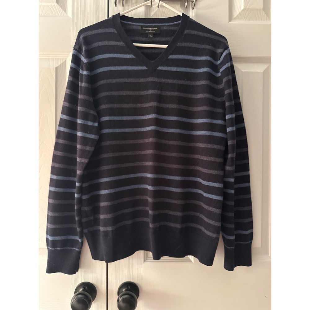 Banana Republic Mens V-Neck Sweater 100% Merino Wool Striped Navy Blue Large